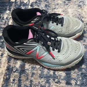 Women’s New Balance 880 V7